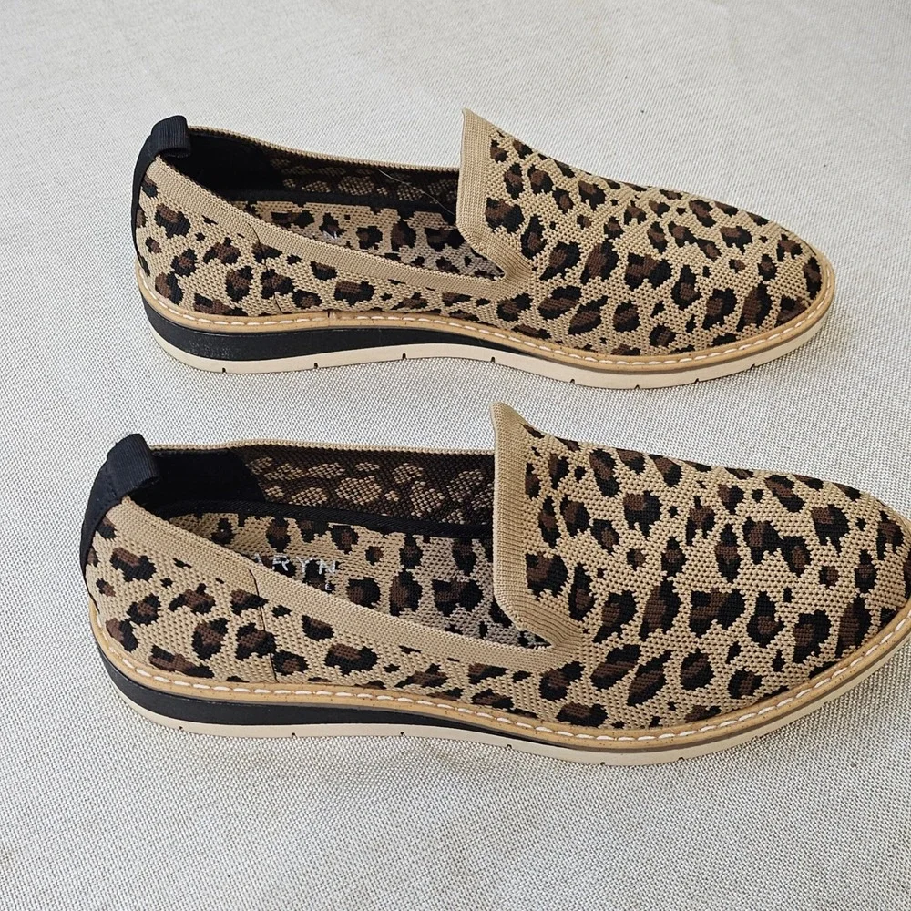 Taryn by Taryn Rose Stilo Loafers‎ Womens 9.5 Leopard Knit Slip On Comfort Shoes